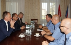 Podziękowanie za pracę osadzonych na rzecz dębickich placówek oświatowych