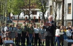 Dęby Pamięci 2017