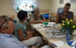 „Bransoletki Życia” przekazano 10 dębickim seniorom