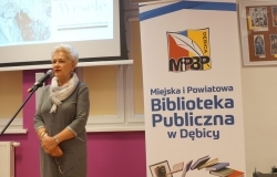 Narodowe Czytanie "Wesela" Wyspiańskiego w Miejskiej i Powiatowej Bibliotece Publicznej w Dębicy