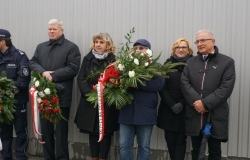 Dębiczanie upamiętnili 74. rocznicę rozstrzelania 54 zakładników przy cegielni