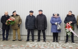 Upamiętnienie 75. rocznicy rozstrzelania 54 zakładników przez okupanta niemieckiego obok cegielni w Dębicy.