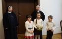 przedszkolaki z życzeniami u burmistrza